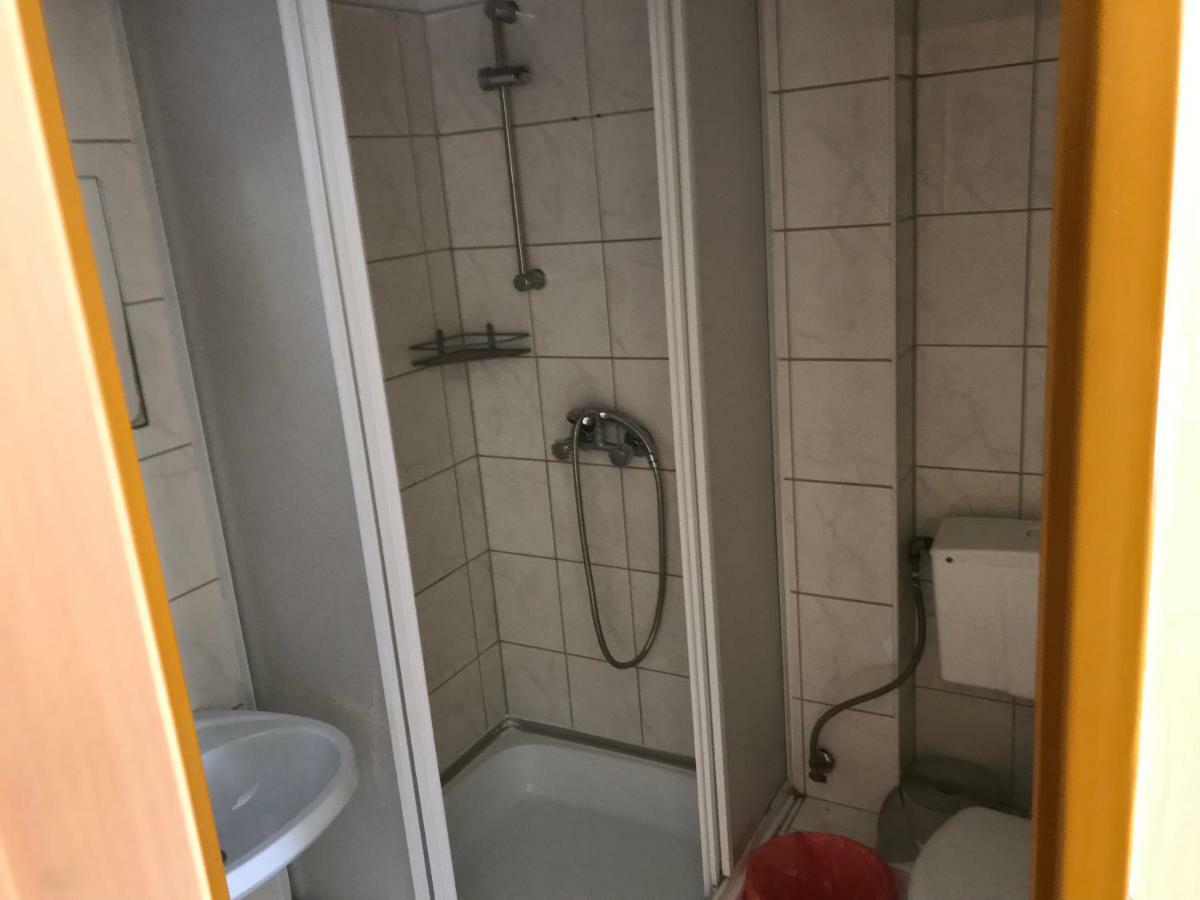 Clarus Mons Studio Hostel Ζεστοκόβα Εξωτερικό φωτογραφία