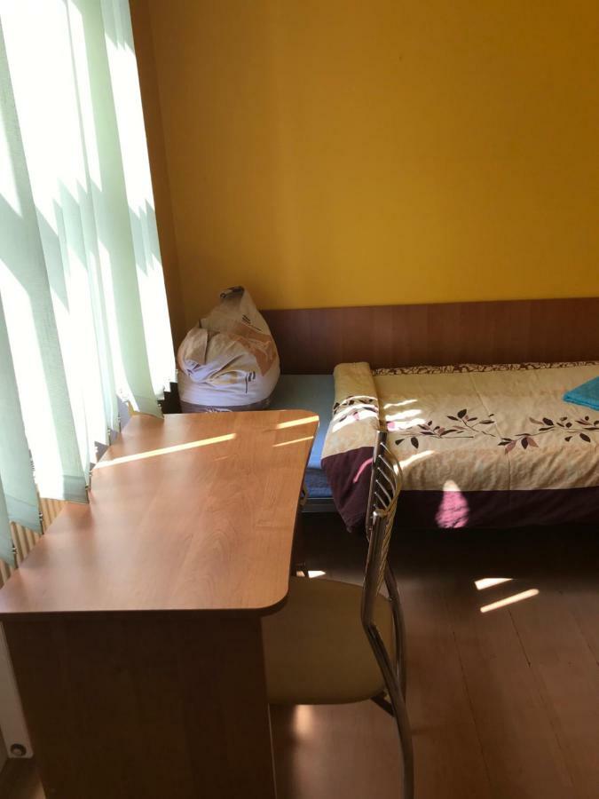 Clarus Mons Studio Hostel Ζεστοκόβα Εξωτερικό φωτογραφία