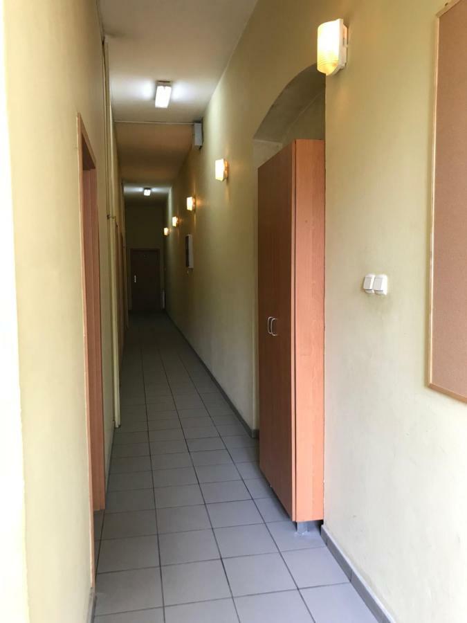 Clarus Mons Studio Hostel Ζεστοκόβα Εξωτερικό φωτογραφία